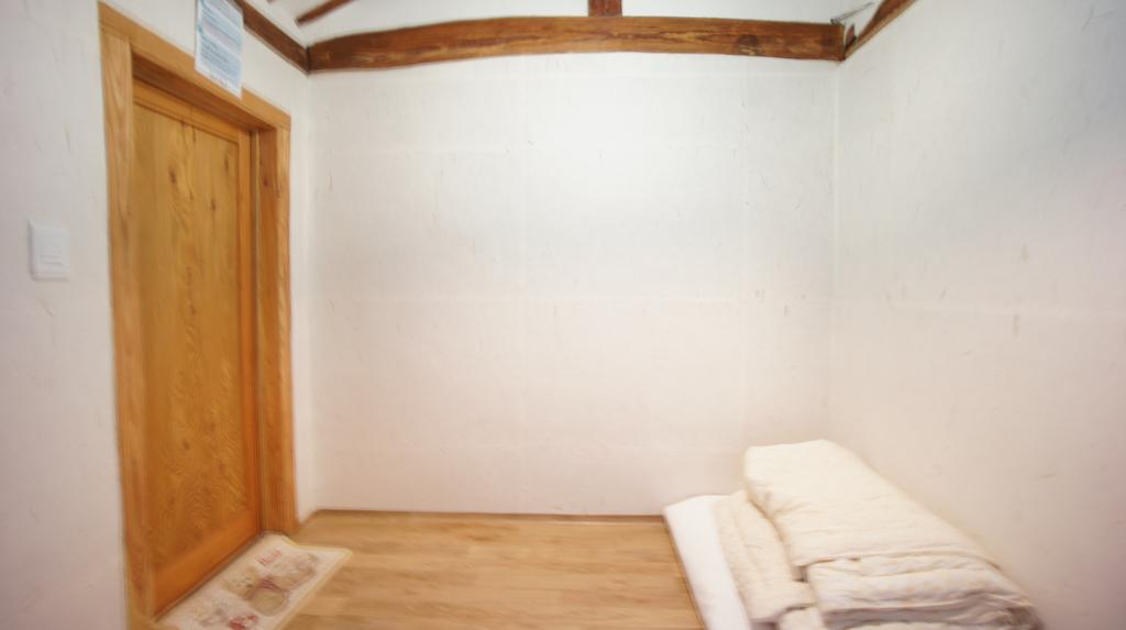 1928 Suimmaru Hanok Guesthouse Чонджу Стая снимка