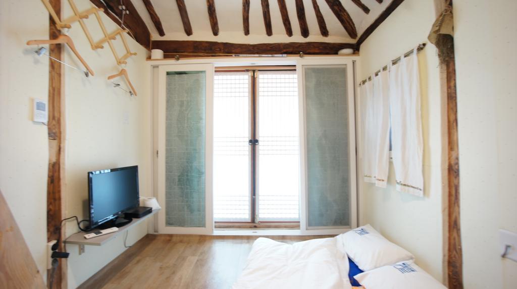 1928 Suimmaru Hanok Guesthouse Чонджу Стая снимка