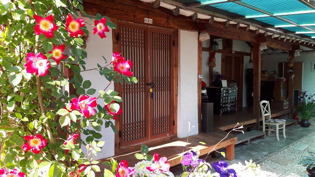 1928 Suimmaru Hanok Guesthouse Чонджу Екстериор снимка